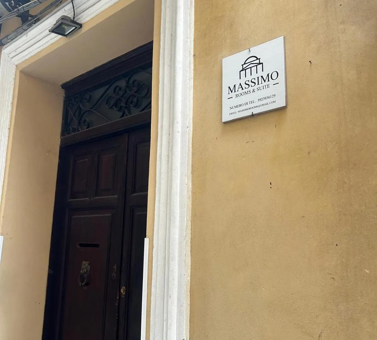 Casa de hóspedes Massimo Rooms And Suite Palermo Itália